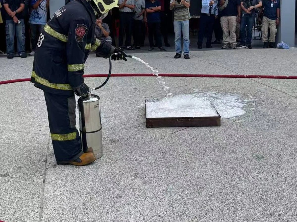 LCF-500 extinguisher on battery fire tray